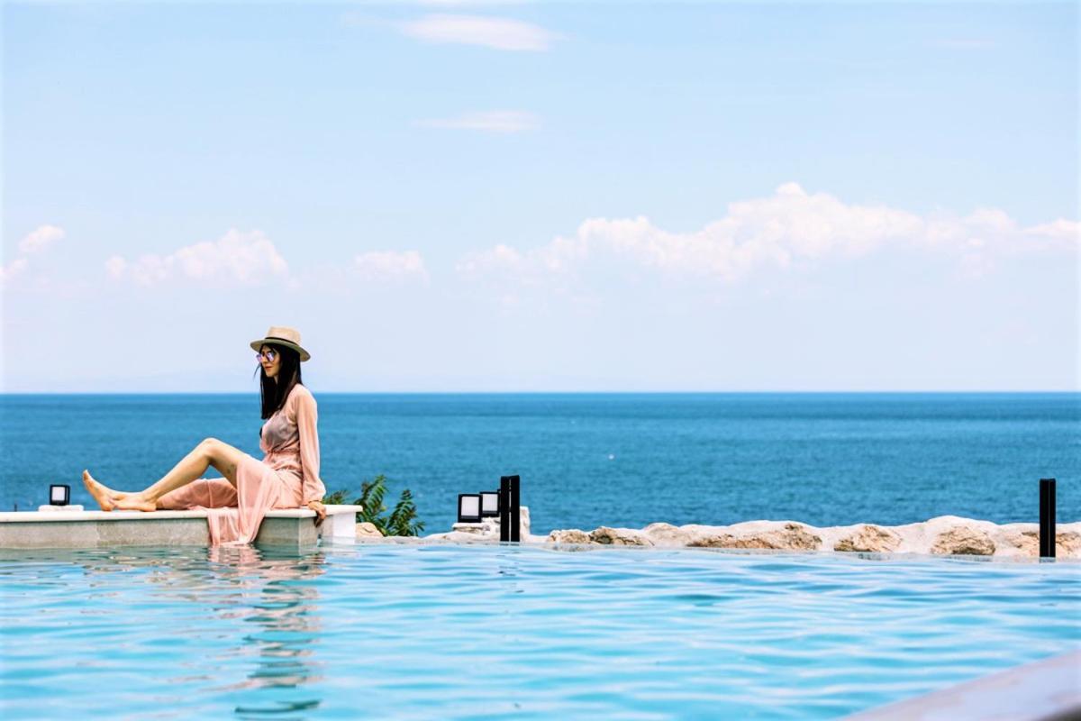 Akrotiri Olympus Luxury Suites - Adults Only Plaka Litochorou Exterior foto